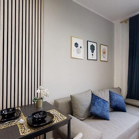 Grabowska 8 By Homeprime Warsawa Bagian luar foto